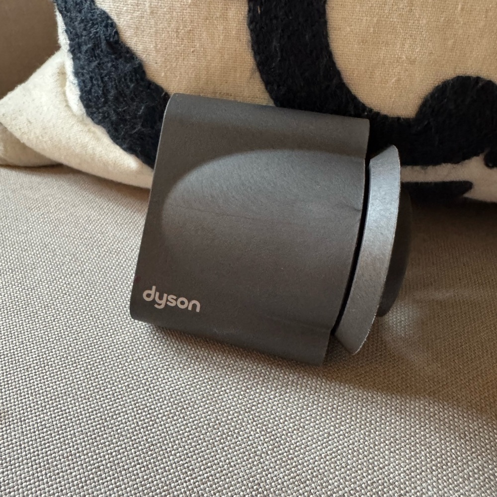 Dyson Supersonic Hair Dryer Wide Air Attachment